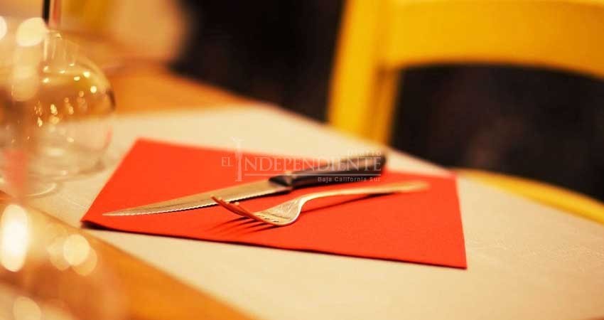 Una silla vacía y un plato servido estarán esperando por los desaparecidos en la cena de Navidad