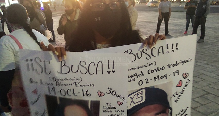 Familiares de desaparecidos protestan frente a la PGJE