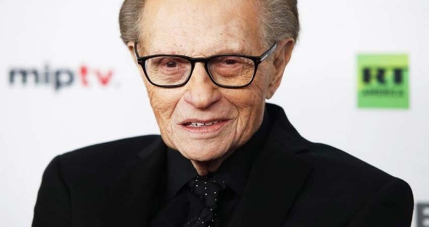 Larry King continúa hospitalizado por Covid-19 Larry King continúa hospitalizado por Covid-19