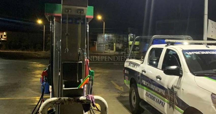 Cuatro personas y dos vehículos, elementos de nueva banda de asaltantes de gasolineras