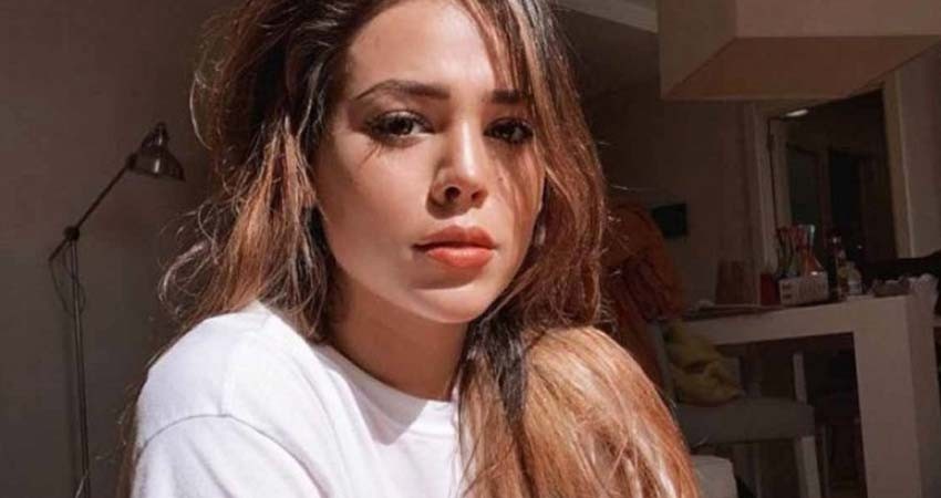 Danna Paola publica extraños mensajes; fans se preocupan Danna Paola publica extraños mensajes; fans se preocupan