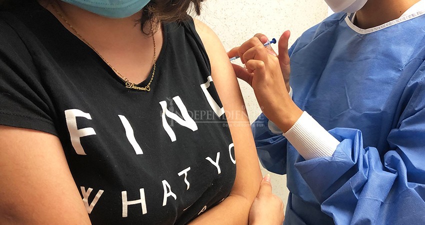 Hoteleros de Los Cabos adquirirán vacunas para sus colaboradores