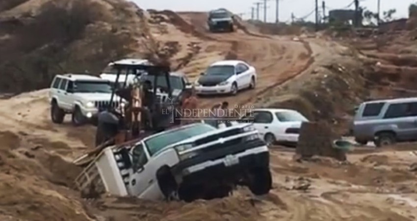 Ahora es la alcaldesa de Los Cabos la que presume obras inconclusas de Sedatu