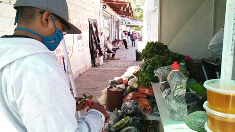 Sin vigilancia puestos de alimentos en el centro de La Paz
