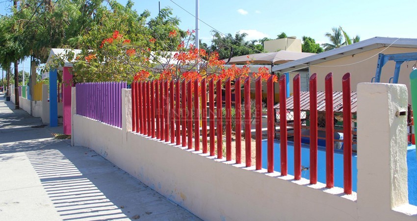 Ayuntamiento adeuda 5 bimestres de la beca municipal