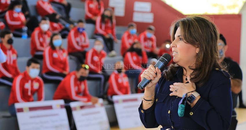 Faltó a su palabra… Prometió no hacerlo pero, Armida Castro si buscará la reelección