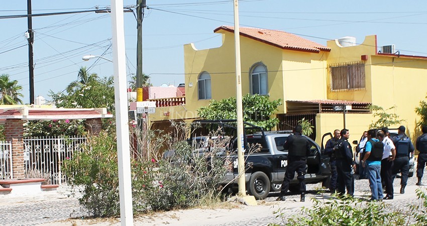 Policía estatal agrede a su hermano y a su cuñada