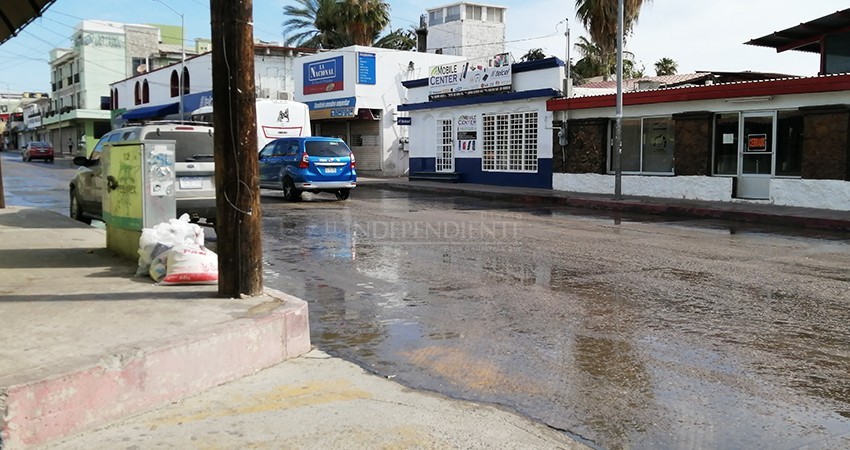 Evidente pésimo manejo del Agua Potable y Alcantarillado de Los Cabos, opinan Empresarios Evidente pésimo manejo del Agua Potable y Alcantarillado de Los Cabos, opinan Empresarios