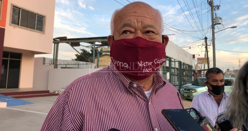 “Aquí no se lucha por candidaturas”, dice Víctor Castro sobre chapulines “Aquí no se lucha por candidaturas”, dice Víctor Castro sobre chapulines