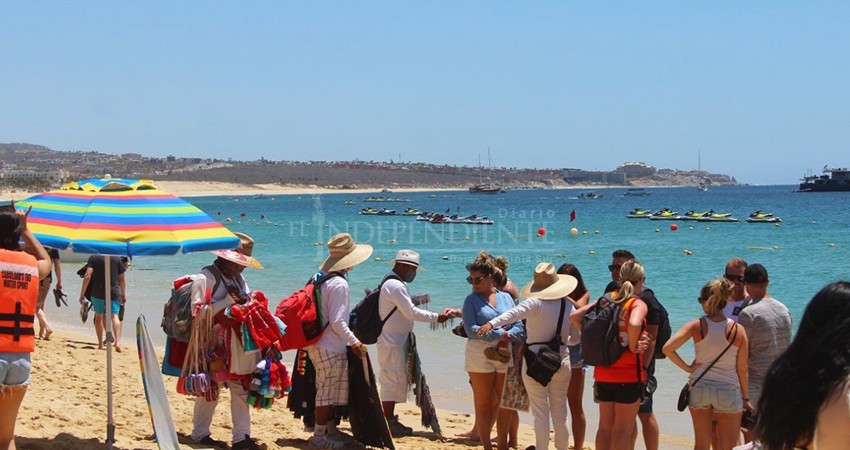 Cambian razones de viaje: extranjeros se reúnen con la familia y nacionales buscan diversión Cambian razones de viaje: extranjeros se reúnen con la familia y nacionales buscan diversión