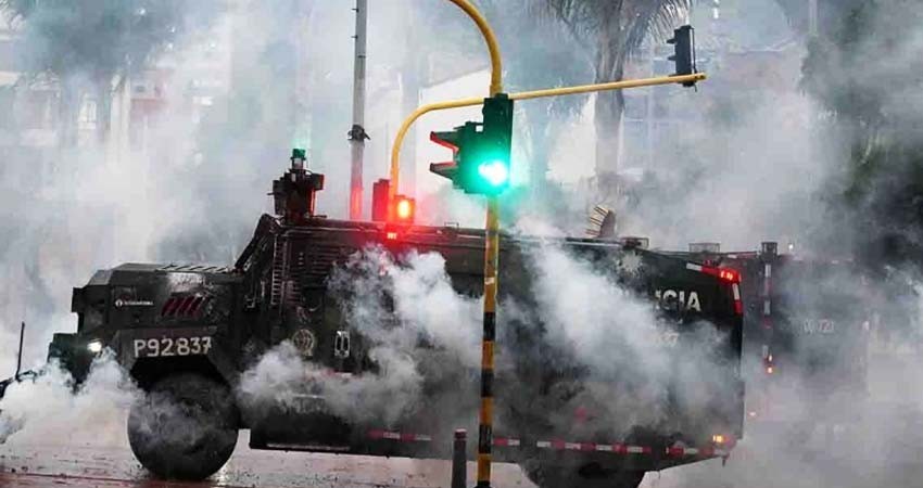 Reportan escasez de gasolina en ciudades de Colombia Reportan escasez de gasolina en ciudades de Colombia