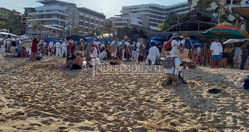 No más masajes ni venta de comida en playas de Los Cabos: Inspección Fiscal No más masajes ni venta de comida en playas de Los Cabos: Inspección Fiscal