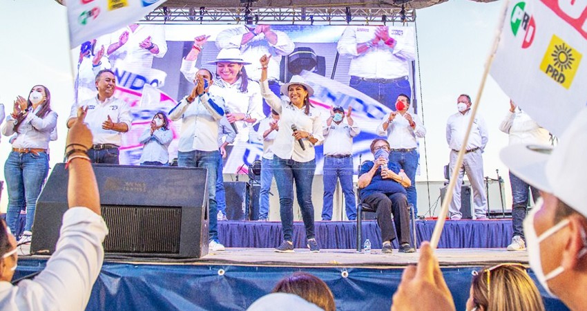 “Los Cabos quiere gobiernos de primera, no de cuarta”: Lupita Saldaña “Los Cabos quiere gobiernos de primera, no de cuarta”: Lupita Saldaña