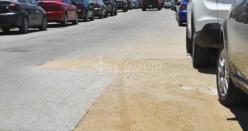 OOMSAPAS daña calles para atender la red hidráulica, pero jamás las repara OOMSAPAS daña calles para atender la red hidráulica, pero jamás las repara