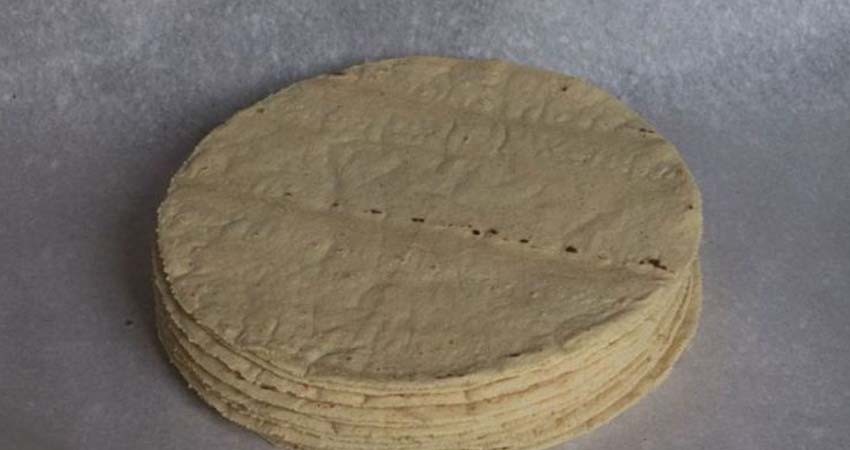 Lanzan tortillas a equipo de alumnos latinos en secundaria de California