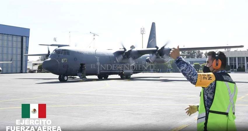Arriba Fuerza Aérea Mexicana a Los Cabos con equipo para hospitales móviles