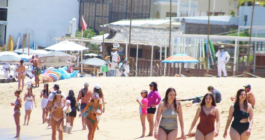 Sólo 30% de los turistas usa cubrebocas en El Médano