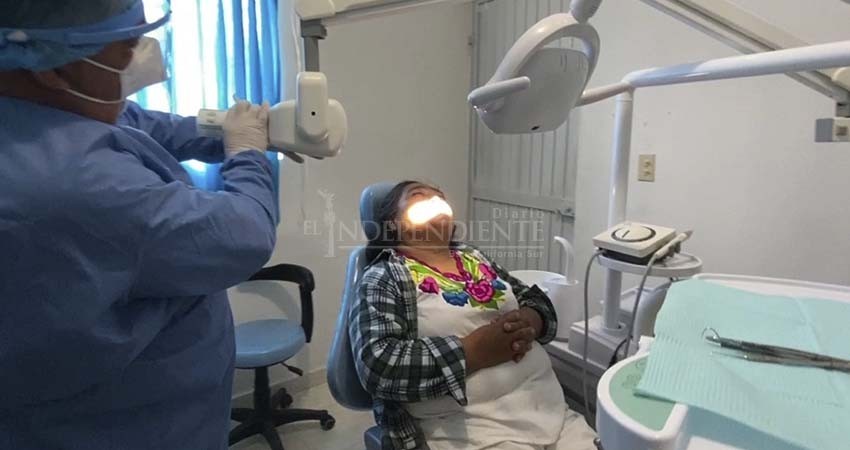 Entrega salud estatal nuevas unidades dentales en La Paz