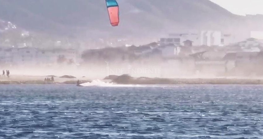¿Y las autoridades?... Utilizan el estero josefino para practicar kitesurf ¿Y las autoridades?... Utilizan el estero josefino para practicar kitesurf