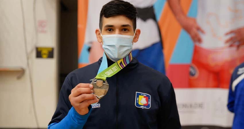 El atleta Sudcaliforniano Jean Karlo Talamantes es subcampeon en Taekwondo
