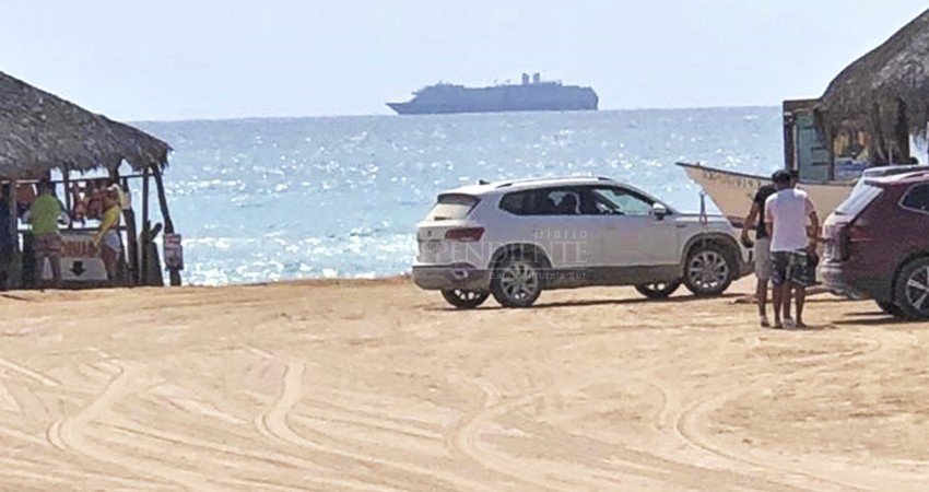 No hay presencia de cruceros fondeando en zona de Cabo Pulmo No hay presencia de cruceros fondeando en zona de Cabo Pulmo