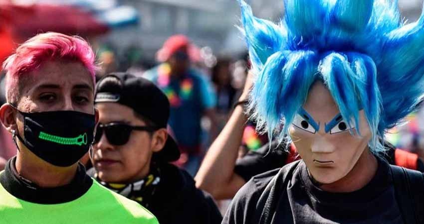 Pide López Obrador a la población joven a moderarse frente al COVID-19 Pide López Obrador a la población joven a moderarse frente al COVID-19