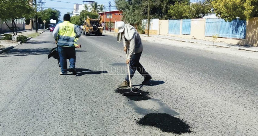 En “bacheo”, el peor alcalde es Rubén Muñoz de La Paz: Encuesta En “bacheo”, el peor alcalde es Rubén Muñoz de La Paz: Encuesta