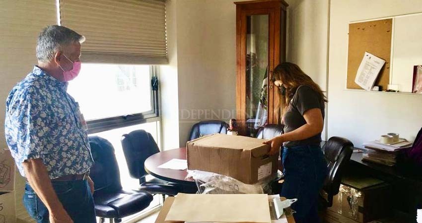 INE de BCS entrega lista nominal de electores impresa para la consulta popular