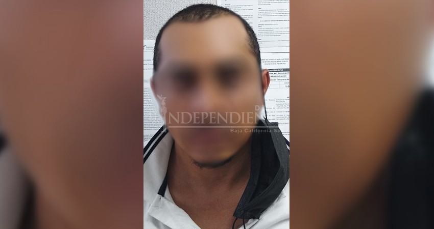 Detiene policía estatal a persona con vehículo robado