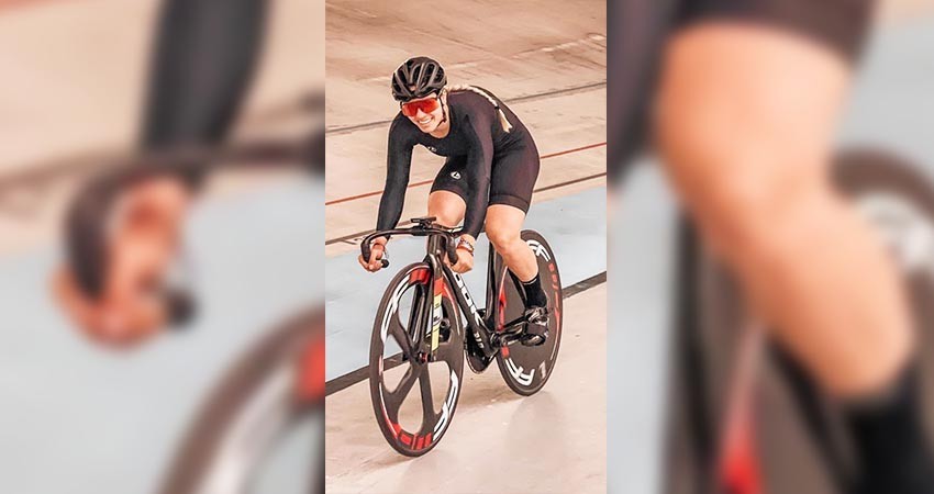 Entrena Yuli Verdugo en el velódromo olímpico de Tokio
