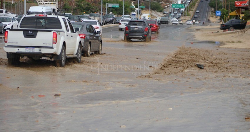 Canales de baja presión provocan escurrimientos en arroyos de SJC