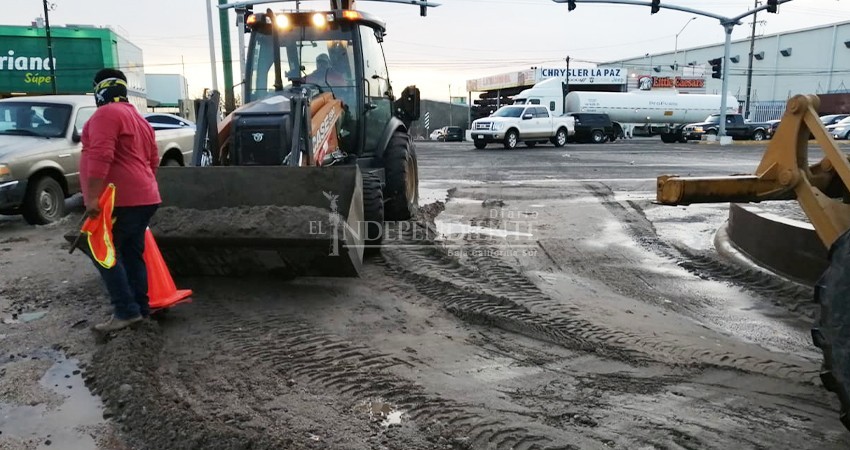 Limpia Servicios Públicos de La Paz  vialidades afectadas por las lluvias