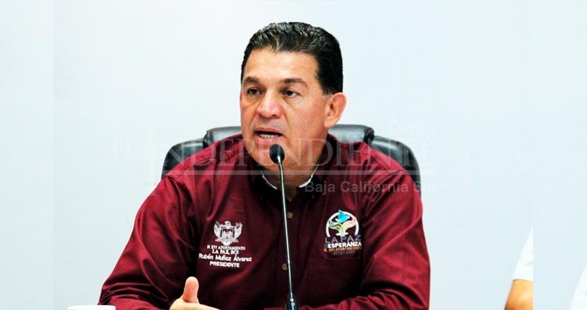 “Totalmente legal” que piperos saquen agua de pozo privado: Rubén Muñoz “Totalmente legal” que piperos saquen agua de pozo privado: Rubén Muñoz