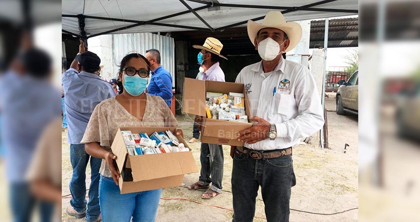 Entrega medicamentos en comunidades la Dirección de Atención Ciudadana