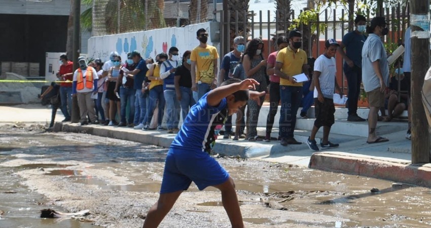 Entre ríos de aguas negras reinició la jornada de vacunación anticovid  Entre ríos de aguas negras reinició la jornada de vacunación anticovid