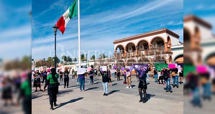 Anuncian feministas a marcha para el 28 de septiembre en Los Cabos Anuncian feministas a marcha para el 28 de septiembre en Los Cabos