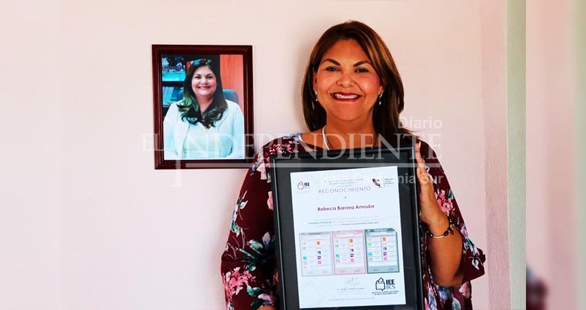 Concluye Rebeca Amador periodo de 7 años en el IEE Concluye Rebeca Amador periodo de 7 años en el IEE