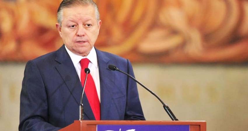 Esclarecimiento de desaparición de los 43 ‘no es un reto sencillo’: Arturo Zaldívar