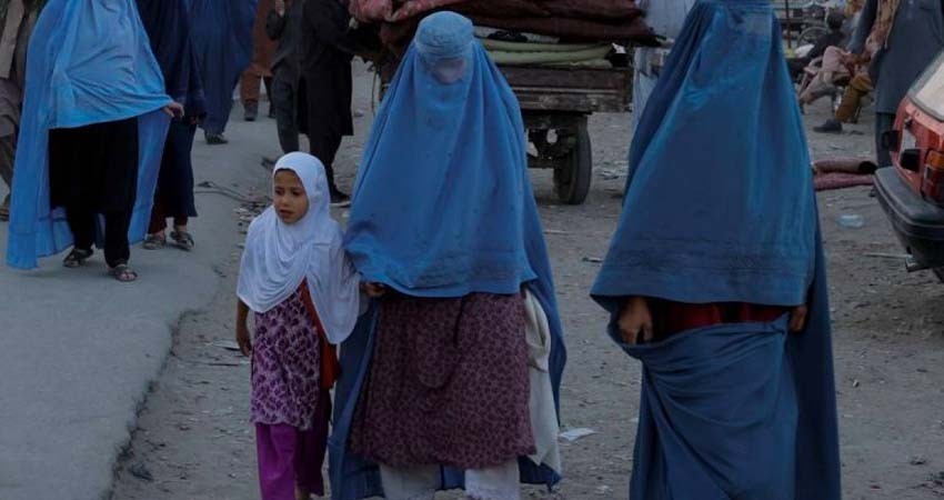 Jefe de ONU denuncia promesas 'incumplidas' de talibanes a mujeres y niñas