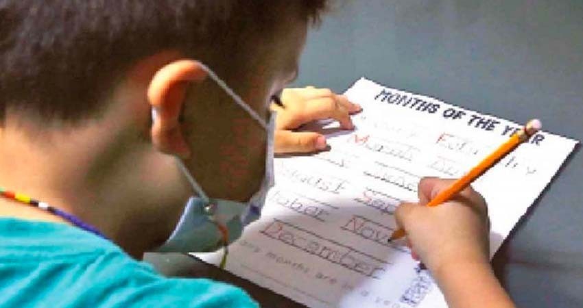 Íker tiene seis años y no conoce la escuela; pandemia impacta en la educación
