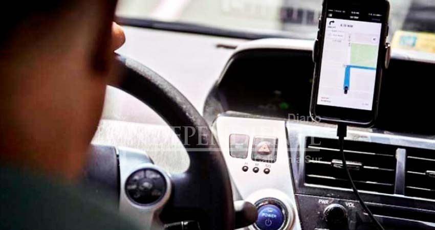 Uber ya no es tan retribuible; esperan más turistas porque son los que más solicitan servicio Uber ya no es tan retribuible; esperan más turistas porque son los que más solicitan servicio