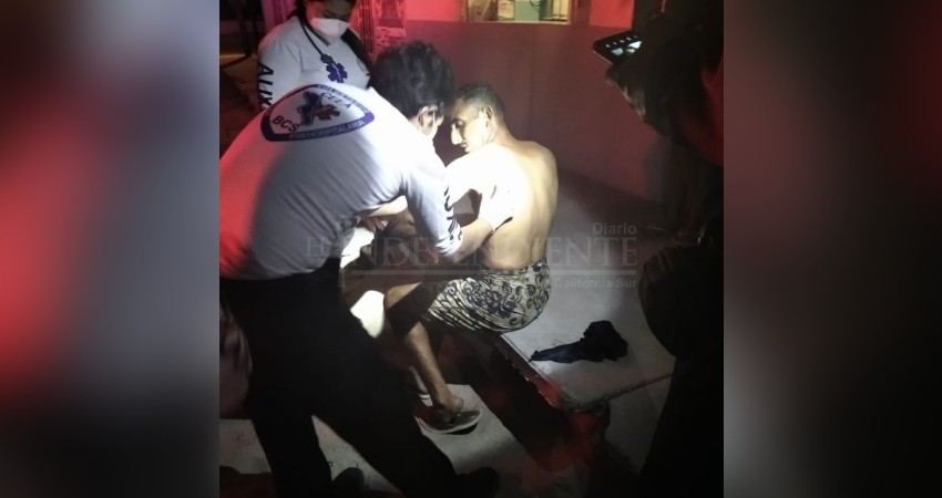 Navajean a un hombre en presunto asalto en la Guadalupe Victoria Navajean a un hombre en presunto asalto en la Guadalupe Victoria