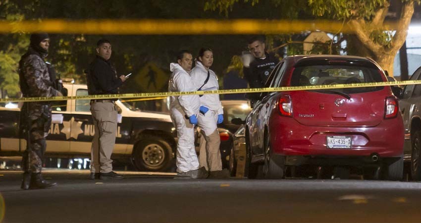 A la mitad del sexenio de AMLO, México rebasa los 100 mil homicidios y feminicidios