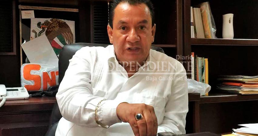 Se requieren 2 mil 900 plazas para regularizar a compensados: SNTE Se requieren 2 mil 900 plazas para regularizar a compensados: SNTE