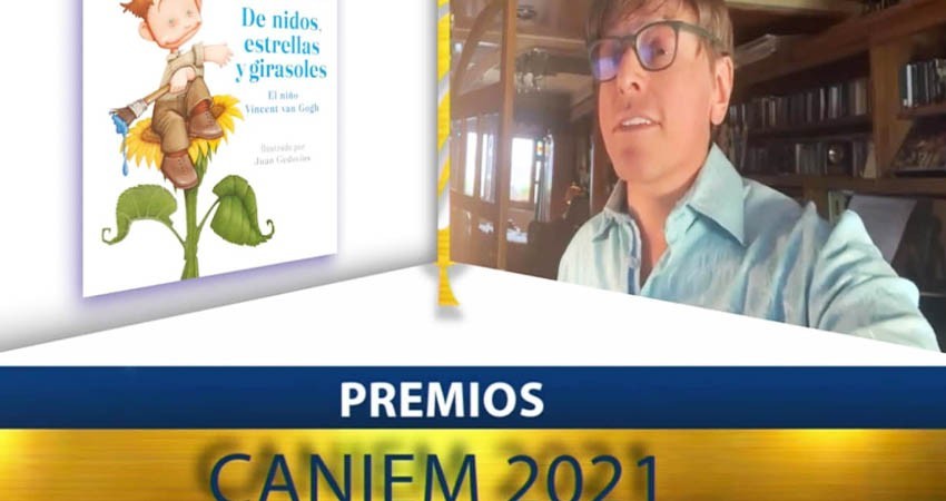 Premian los mejores libros del año: Mario Iván Martínez se lleva el galardón en la categoría infantil o juvenil Premian los mejores libros del año: Mario Iván Martínez se lleva el galardón en la categoría infantil o juvenil