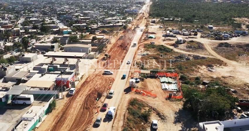 Ciudadanos exigen terminen con la pavimentación de la avenida Tamaral Ciudadanos exigen terminen con la pavimentación de la avenida Tamaral