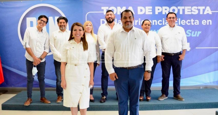 Lupita Saldaña nueva líder del PAN en BCS; hoy rindió protesta
