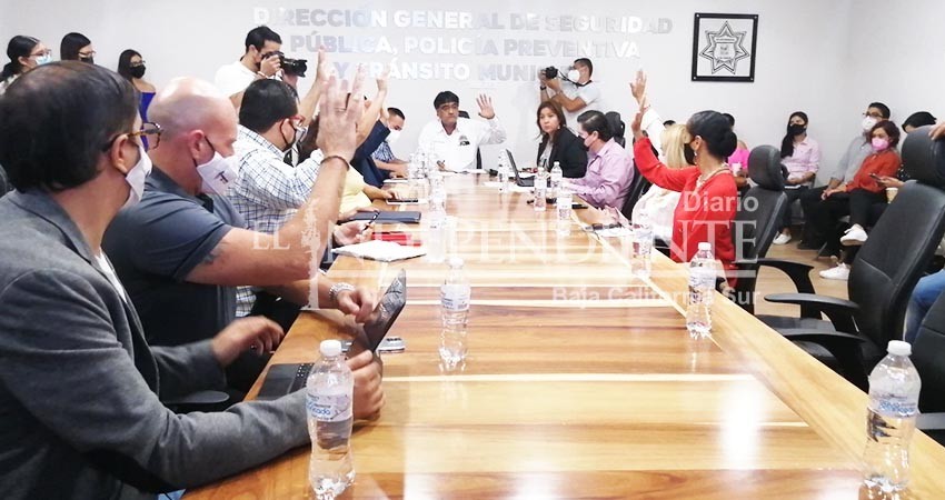 ICA merece más, Irene Román no está a la altura; acusa regidor irregularidades en la dirección ICA merece más, Irene Román no está a la altura; acusa regidor irregularidades en la dirección