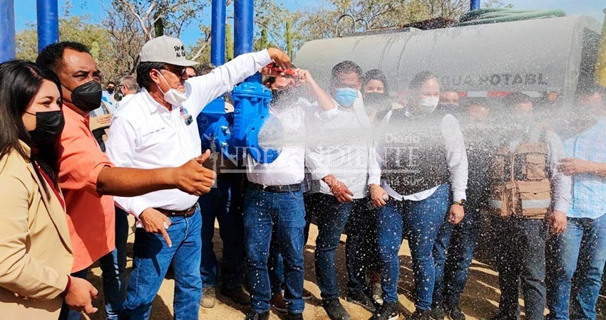 Inaugura el Alcalde Leggs los pozos de agua Estrella y El Tule en Los Cabos