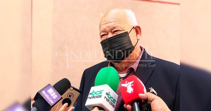 La mitad de la población no paga impuestos: Castro Cosío